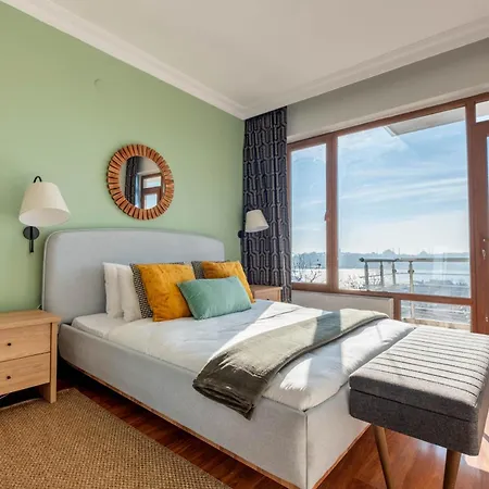 Bosphorus View - Location - 3 Bedrooms *