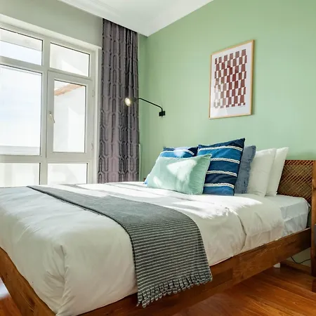 Bosphorus View - Location - 3 Bedrooms Apartment *