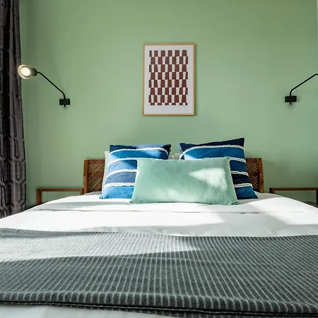 Bosphorus View - Location - 3 Bedrooms *